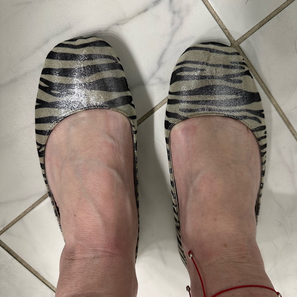 Women’s flats